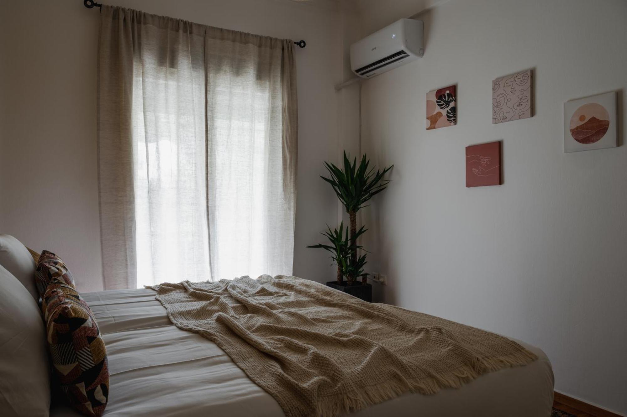 Athens' Gem: Fun, Sun & Your Koukaki Run! Ngoại thất bức ảnh